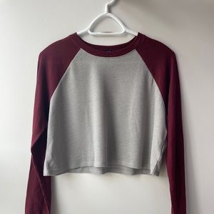 Raglan Grey and Maroon Long Sleeve Crop Top - Forever 21